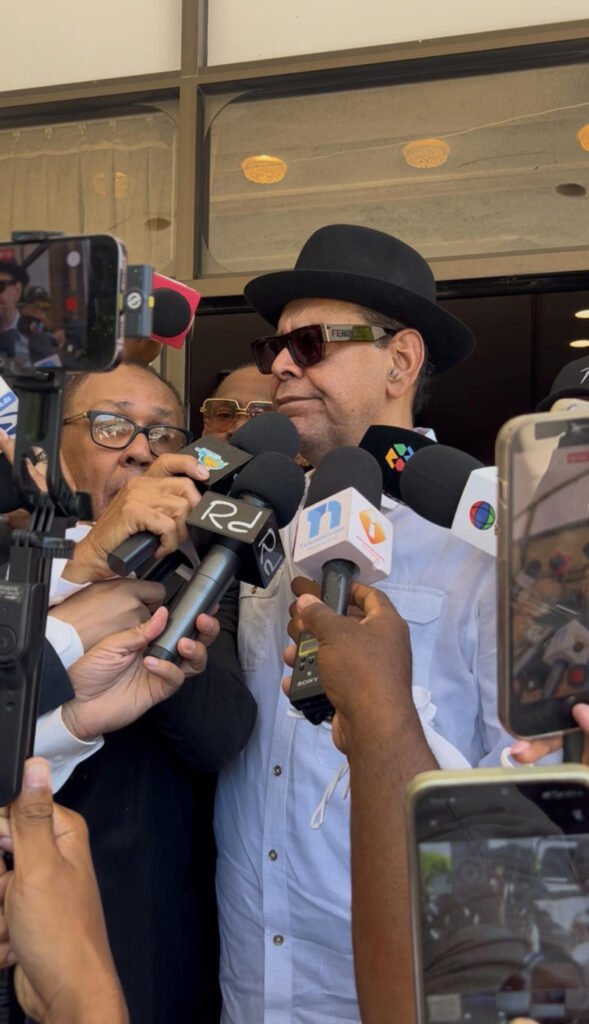 Merengueros defienden a Sergio Vargas tras declaraciones sobre Alex Bueno