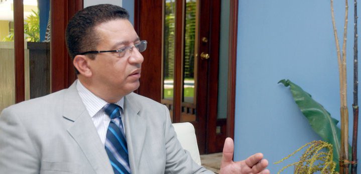 Johnny Jones respalda una eventual candidatura presidencial de Santiago Matías (Alofoke) por el PRSC
